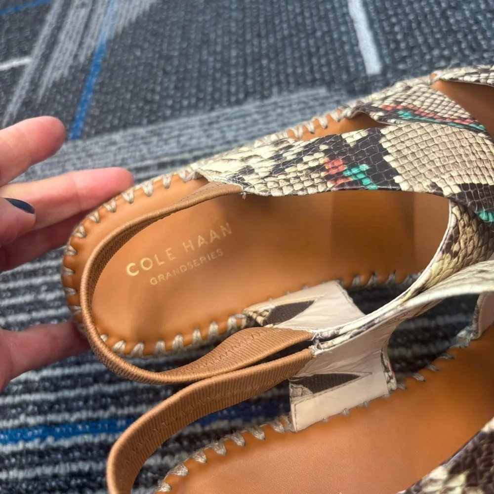 Cole Haan Cloudfeel Vero Espadrille Sandals in a snake print pattern size 9
